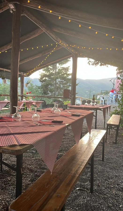 Locanda Agrogallo Carro Exterior foto